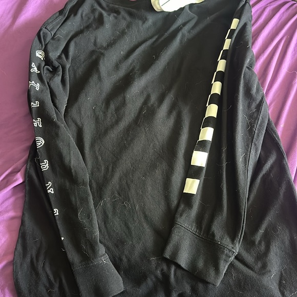 Will be washed and cleaned before shipping. Unisex - Picture 2 of 2